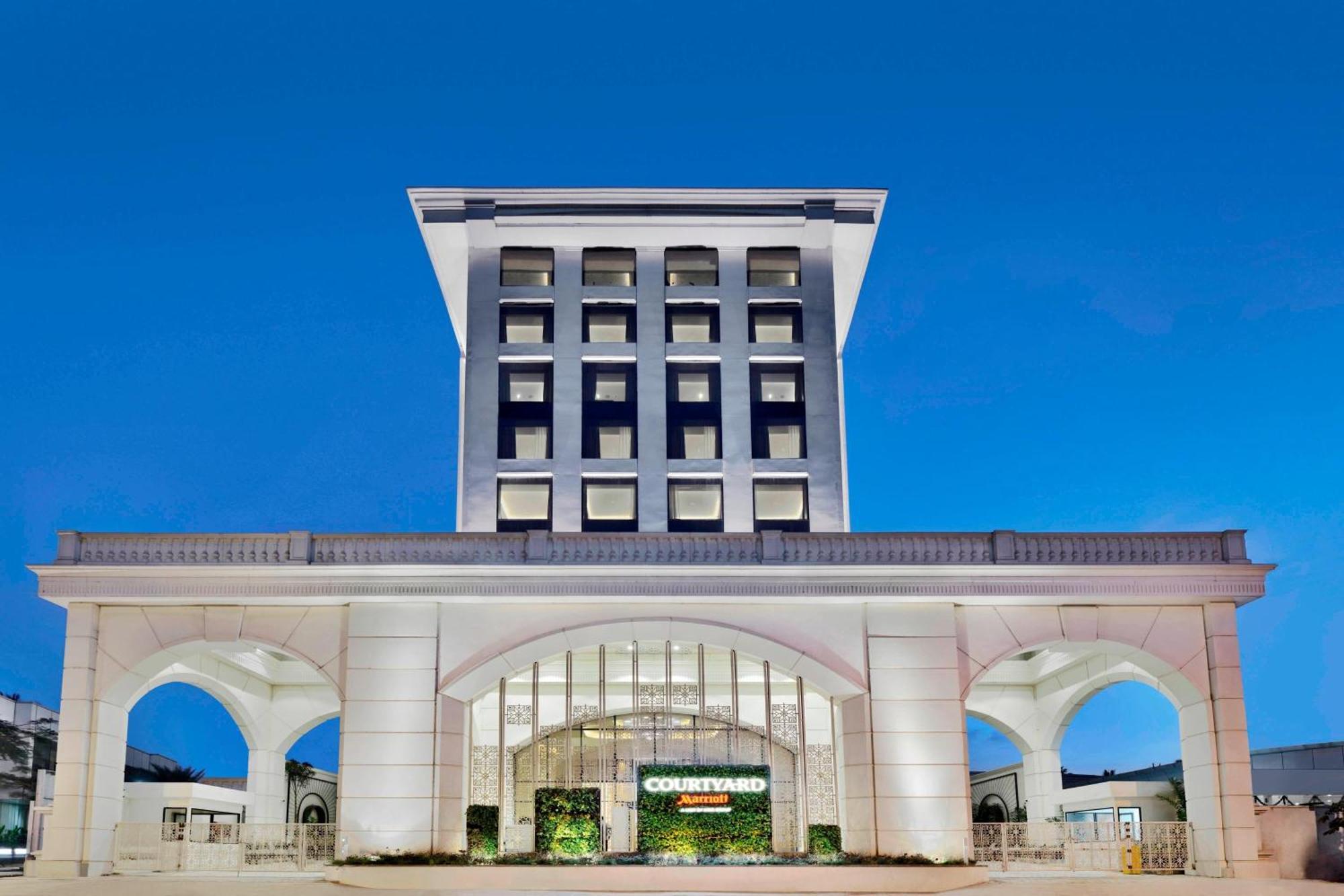 Hotel Courtyard By Marriott Bengaluru Hebbal Exteriér fotografie