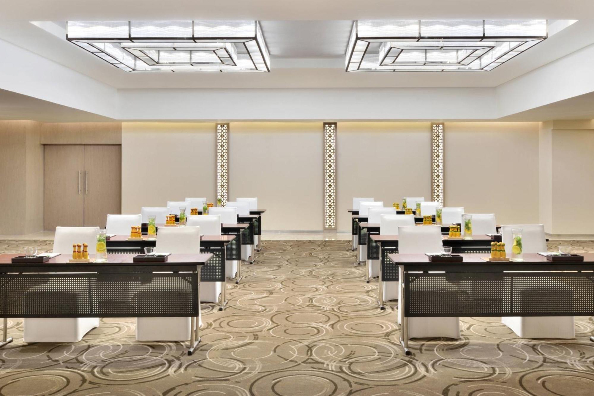 Hotel Courtyard By Marriott Bengaluru Hebbal Exteriér fotografie